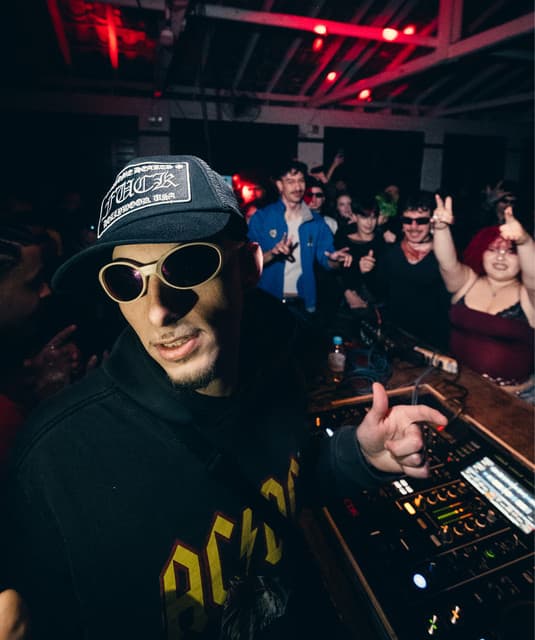 DJ Delazari